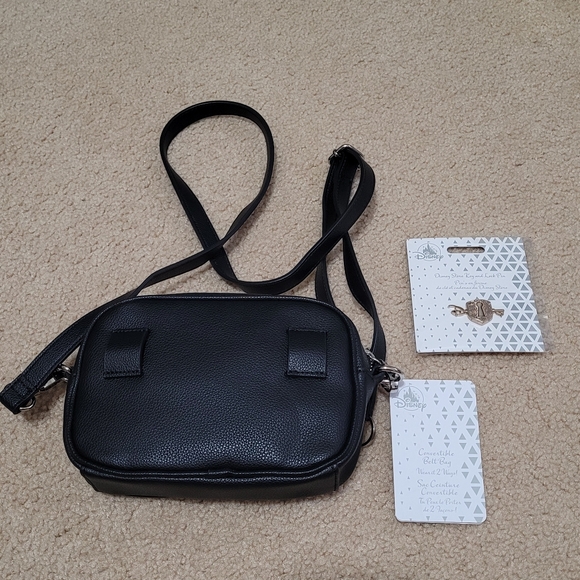 Mickey Mouse Icon Flair Belt Bag + Disney Store Key and Lock Pin - Picture 2 of 2